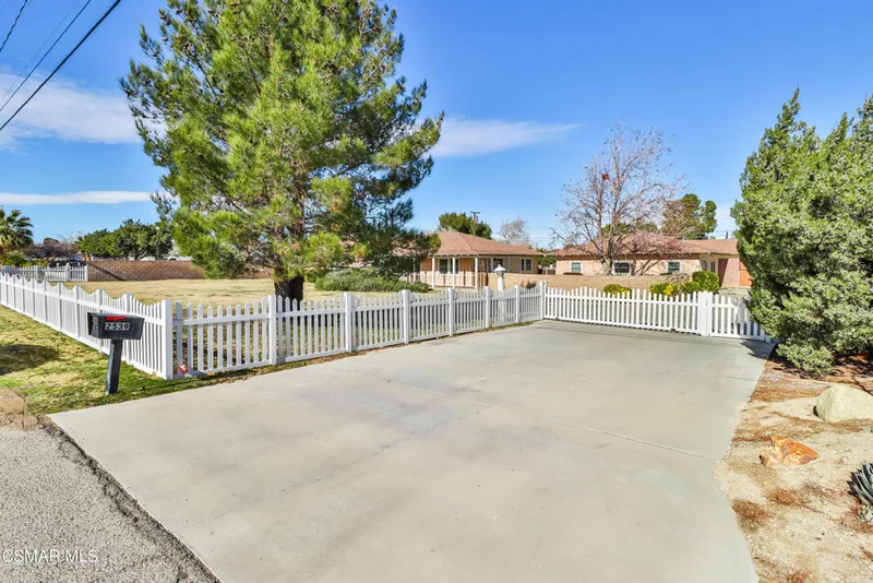 2539 Avenue K, Lancaster, CA 93536