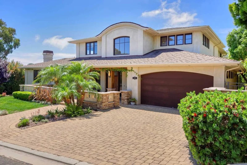 6142 La Pintura Dr., La Jolla, CA 92037