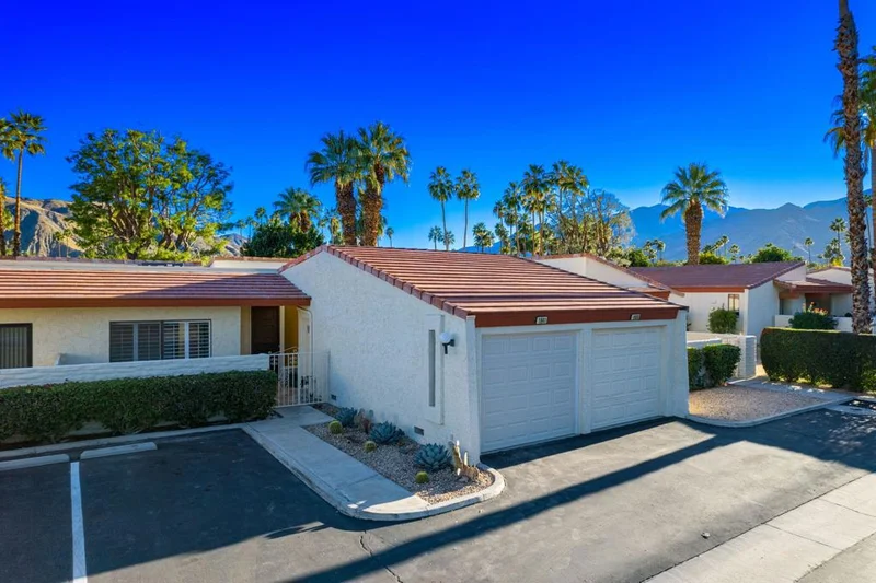1041 La Verne, Palm Springs, CA 92264
