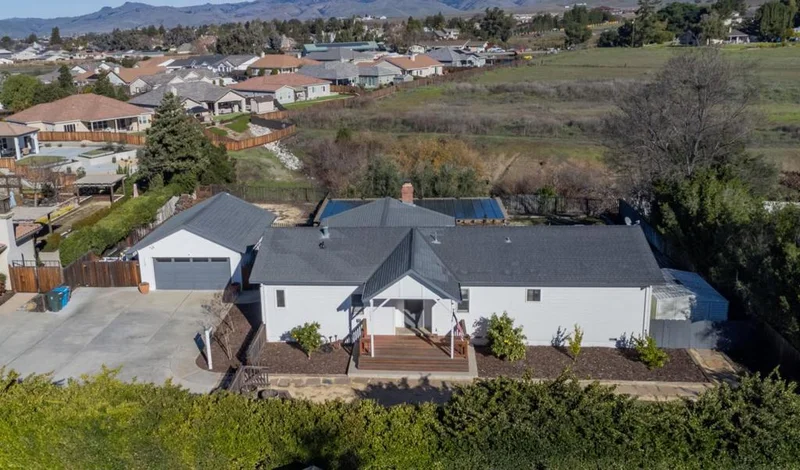 115 Ray, Hollister, CA 95023