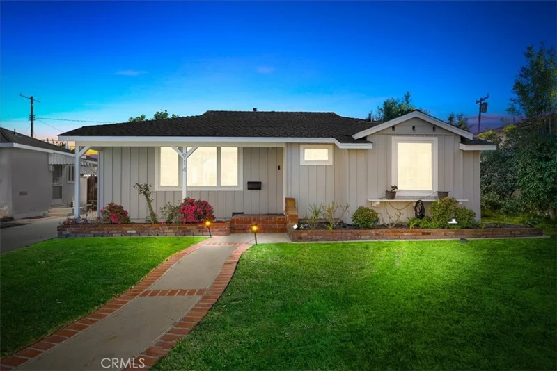 914 Felbar, Torrance, CA 90503