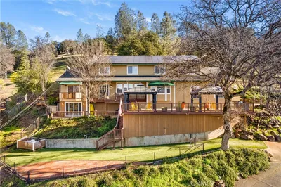 18790 Oak Grove