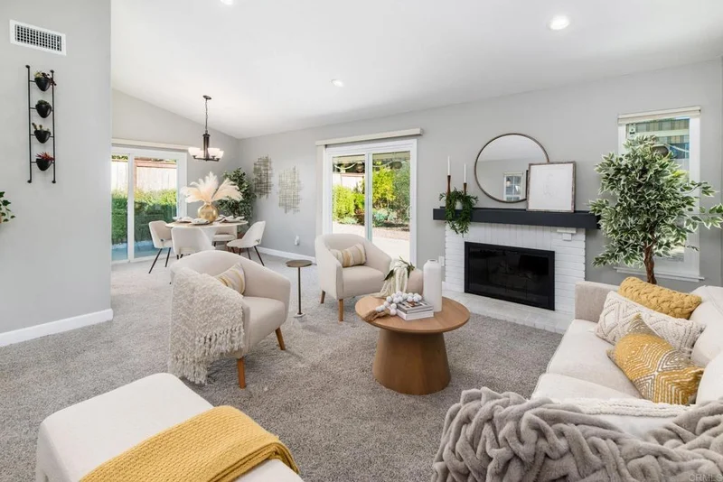 2725 Glasgow, Carlsbad, CA 92010