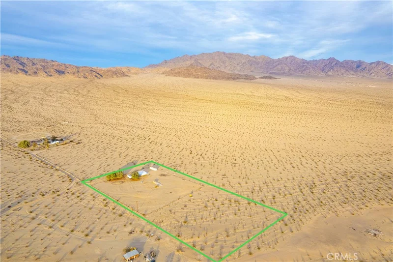 86431 Sampson, 29 Palms, CA 92277