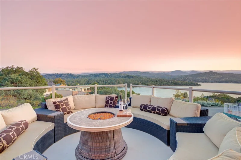 2594 Shoreline, Bradley, CA 93426