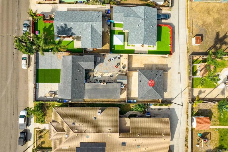1143 9th #1 & 2, Imperial Beach, CA 91932