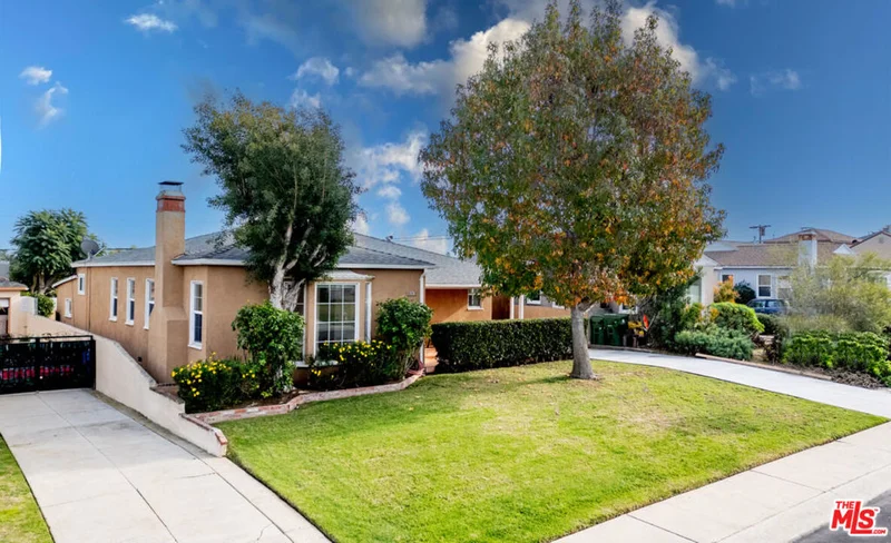 7826 Airlane, Los Angeles, CA 90045