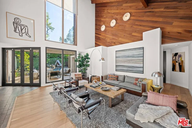 1051 Angelo, Beverly Hills, CA 90210