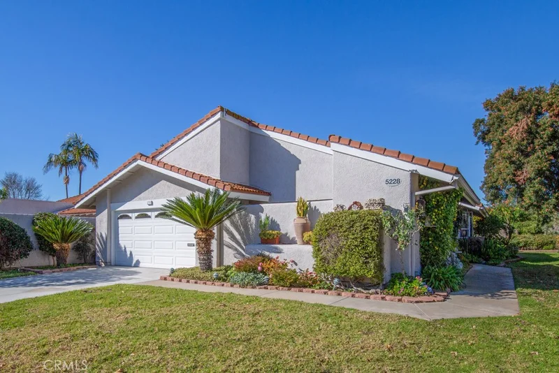 5228 Moya, Laguna Woods, CA 92637