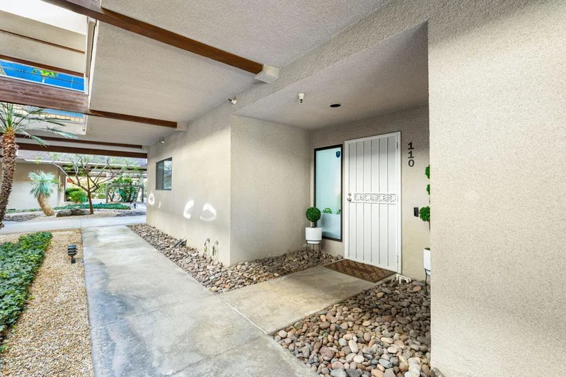 255 Avenida Caballeros #110, Palm Springs, CA 92262