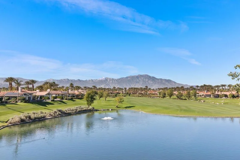 231 Arrowhead, Palm Desert, CA 92211