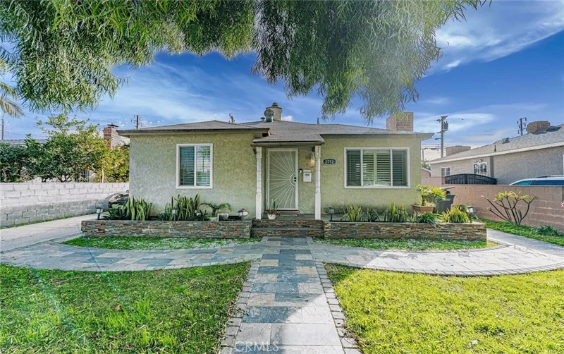 2712 Washington, Carson, CA 90810
