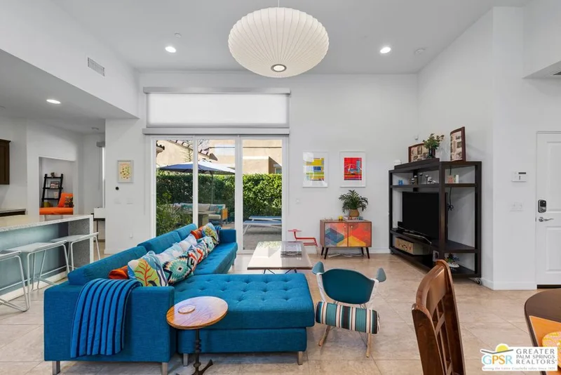455 White Fox, Palm Springs, CA 92262