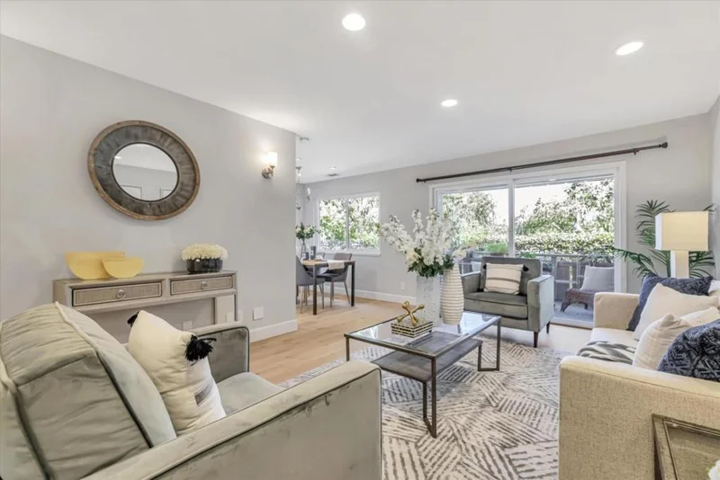 255 Rengstorff #123, Mountain View, CA 94040