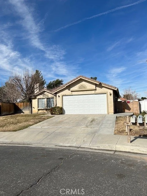 12488 Goldstone, Victorville, CA 92392