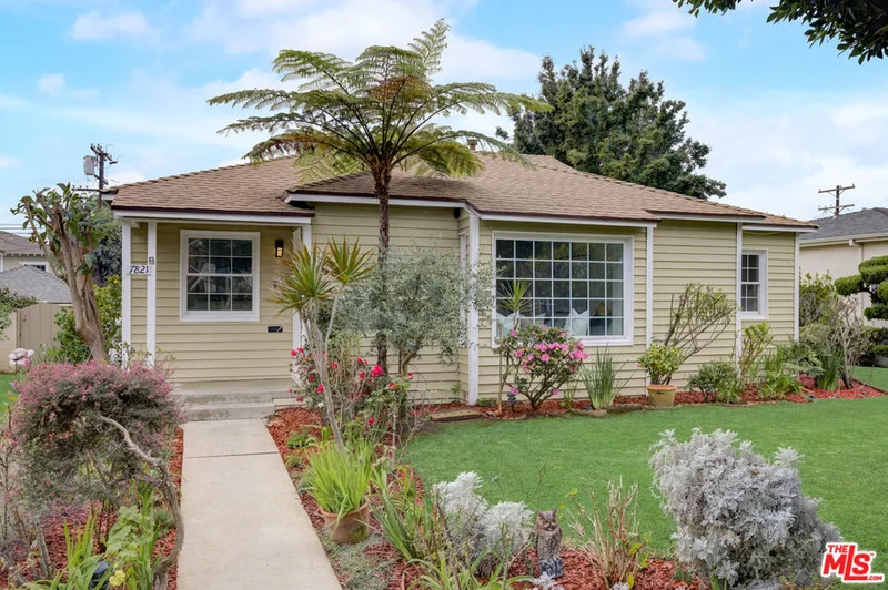 7821 Emerson, Los Angeles, CA 90045