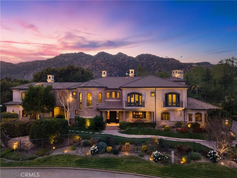11449 Iverson, Chatsworth, CA 91311