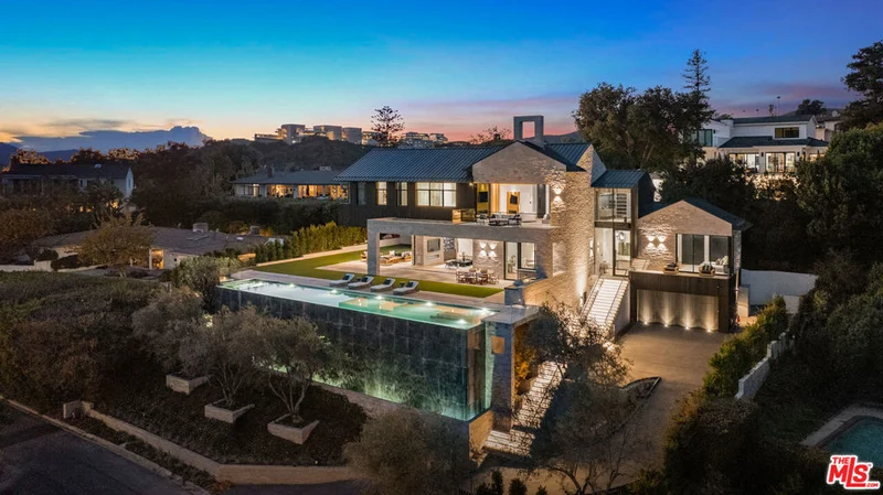 255 Ashdale, Los Angeles, CA 90049
