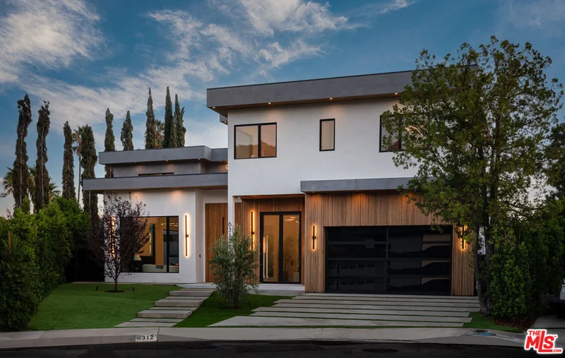 6312 Mirror Lake, Los Angeles, CA 90068