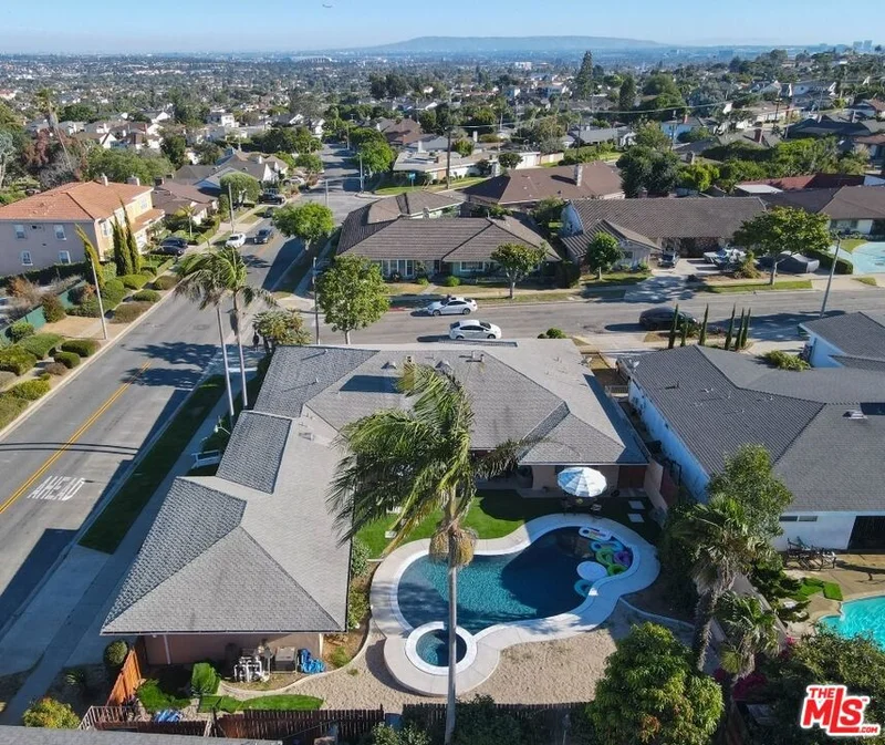 4205 Monteith, View Park, CA 90043