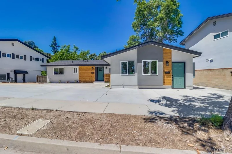 5436 Hewlett, San Diego, CA 92115
