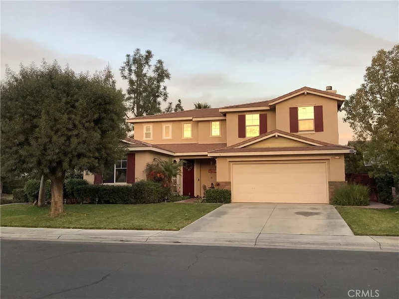 4279 Pondhill, Riverside, CA 92505