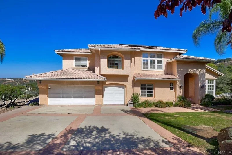 1867 Rocrest, Alpine, CA 91901