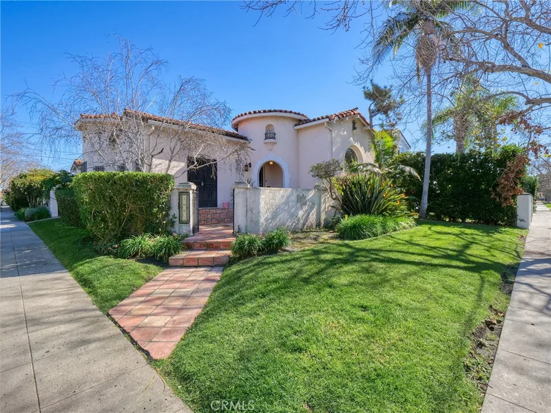 100 La Jolla, Los Angeles, CA 90048