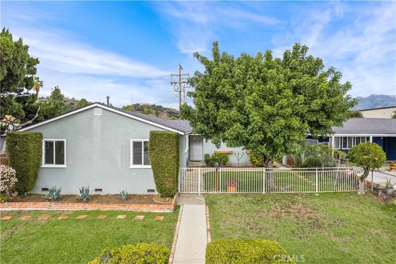 1253 Gladstone, Glendora, CA 91740