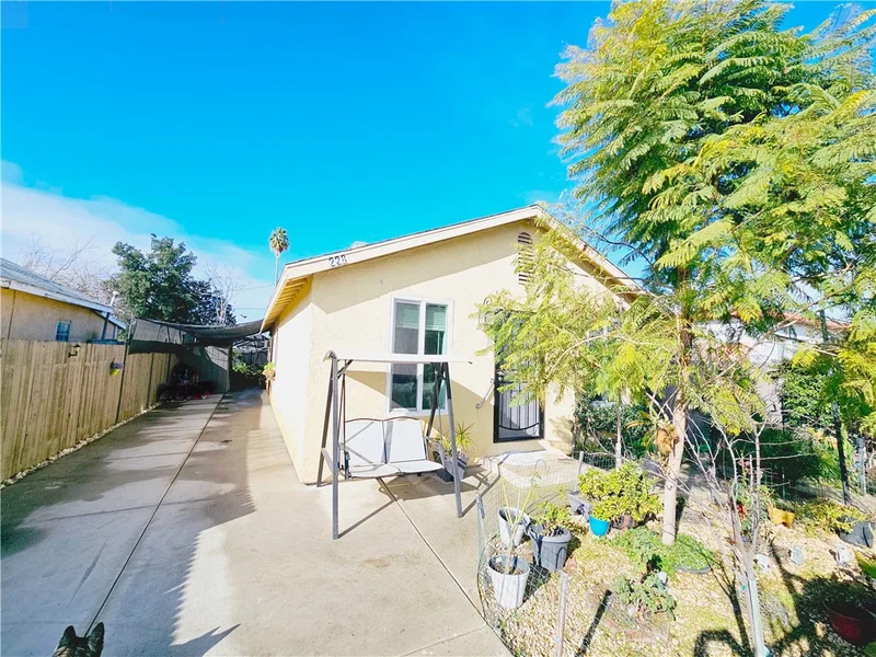 228 Marsh, Bakersfield, CA 93307