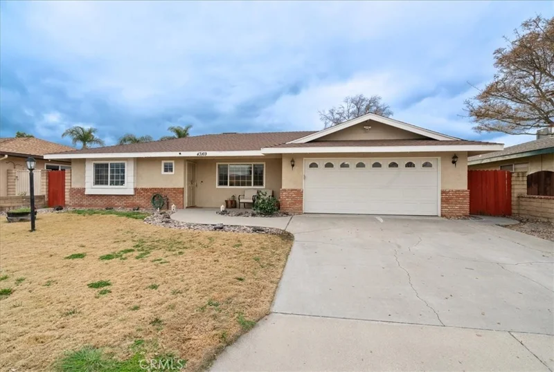 43169 Babcock, Hemet, CA 92544