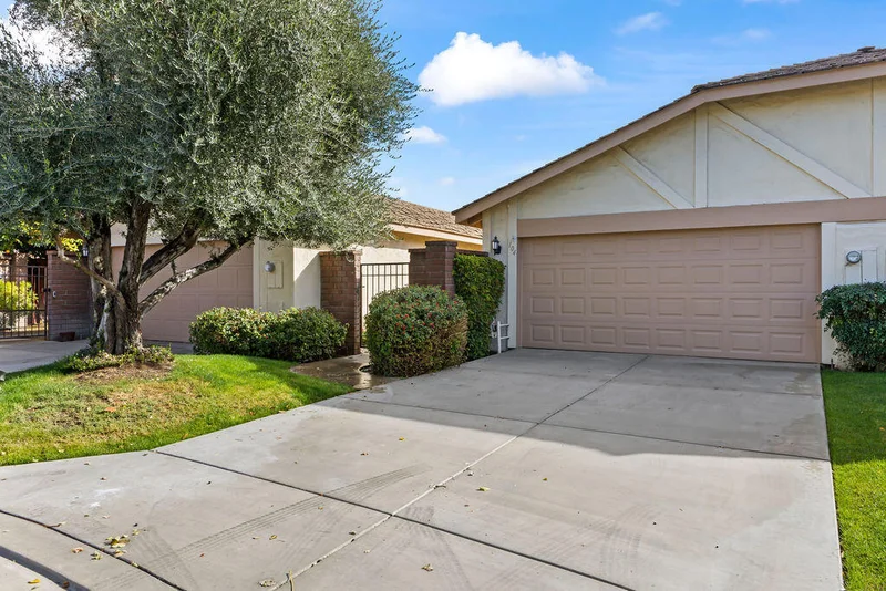 104 Castellana, Palm Desert, CA 92260