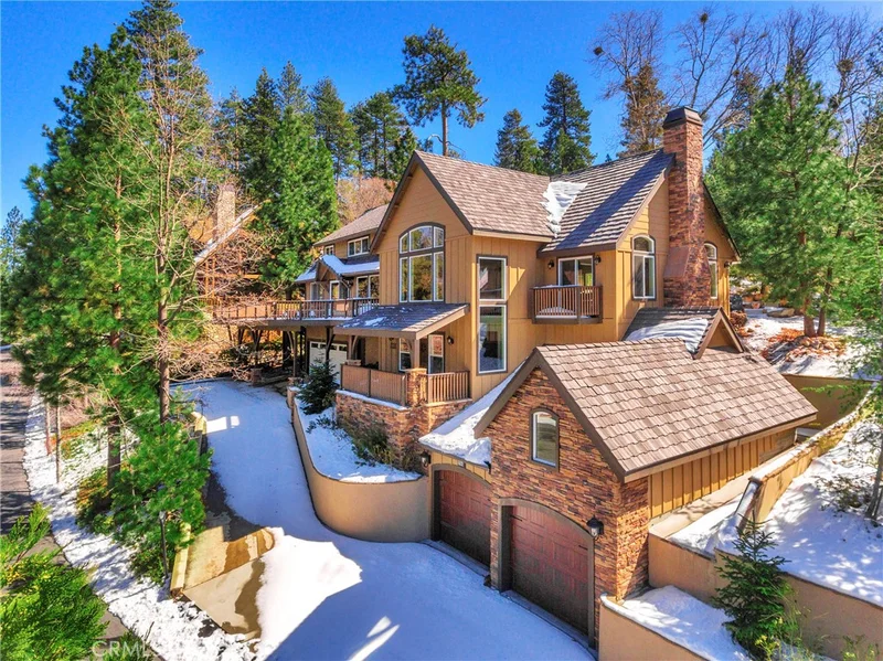 27645 Hamiltair, Lake Arrowhead, CA 92352