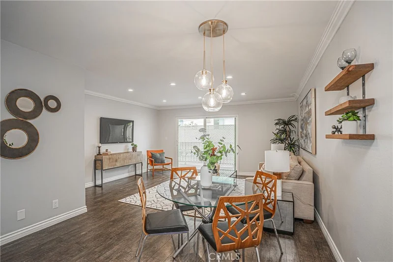 433 Manhattan #314, Los Angeles, CA 90020