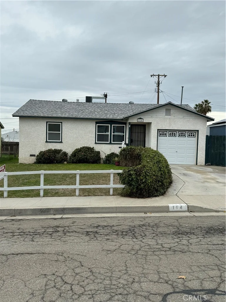 114 Woodlawn, Taft, CA 93268