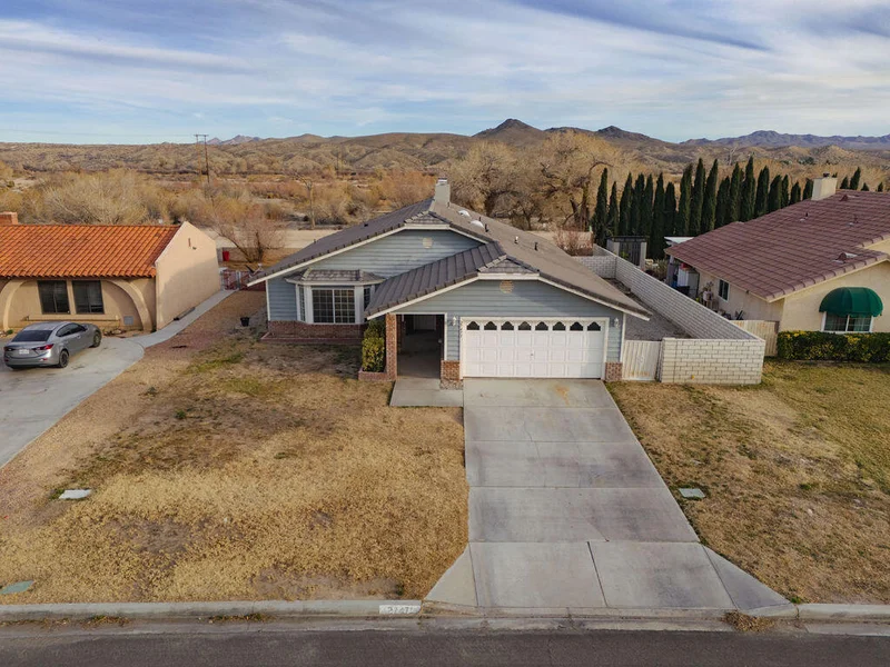 27471 Cloverleaf, Helendale, CA 92342