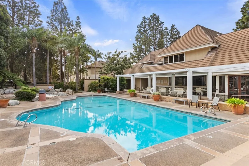 2563 Plaza Del Amo #210, Torrance, CA 90503