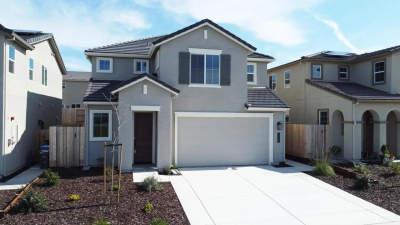 1157 Walker Peak #14-79, Hollister, CA 95023