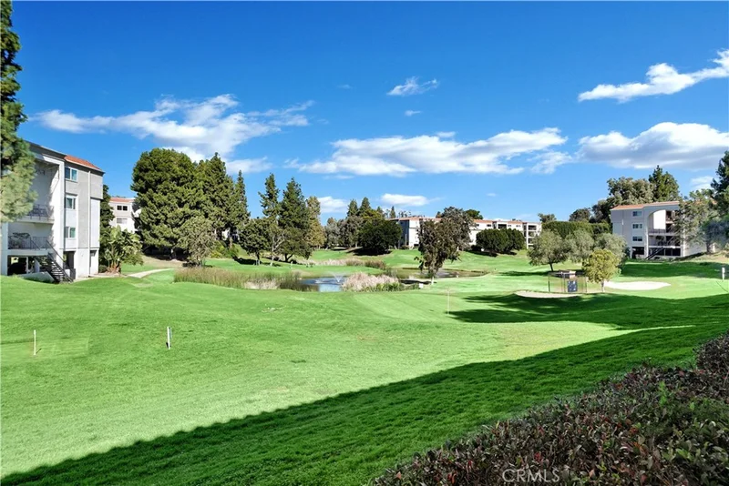 5487 Paseo Del Lago #B, Laguna Woods, CA 92637