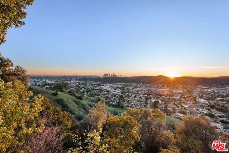 854 Avenue 37, Los Angeles, CA 90065