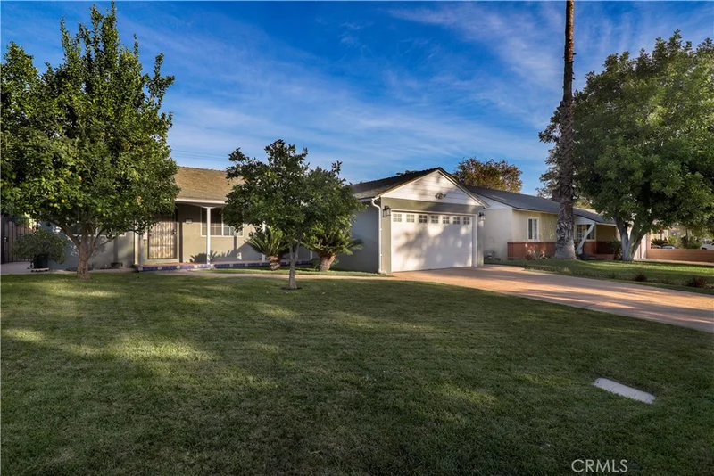 8790 Katherine, Panorama City, CA 91402