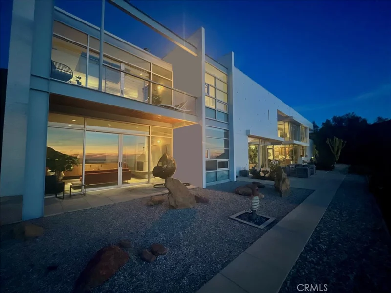 22581 Mansie, Malibu, CA 90265