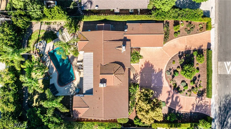 8931 Zelzah, Sherwood Forest, CA 91325