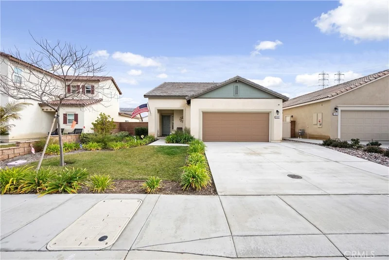 1009 Avocet Ct, Calimesa, CA 92320