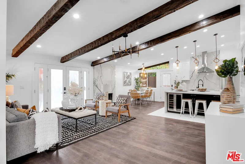 4515 Don Quixote, Los Angeles, CA 90008