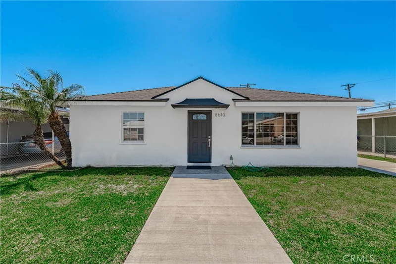 8610 Alameda, Downey, CA 90242