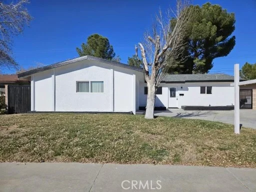 1243 Avenue J11, Lancaster, CA 93534