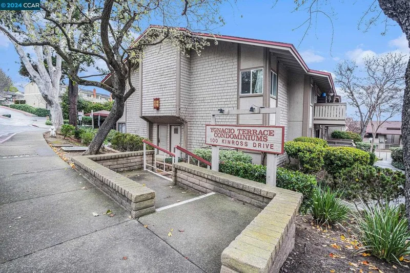100 Kinross Dr #55, Walnut Creek, CA 94598