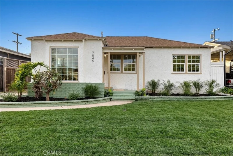 7845 Truxton Ave, Los Angeles, CA 90045