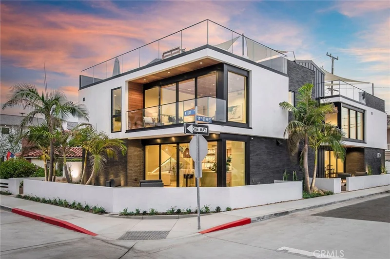 1027 Bay Ave, Newport Beach, CA 92663
